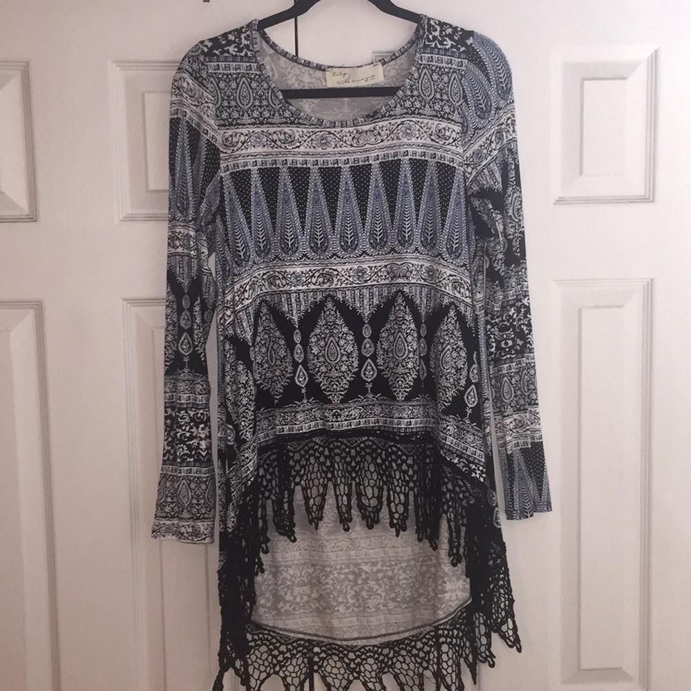 NWOT VINTAGE HAVANA TOP W.BLACK CROCHET TRIM -LG